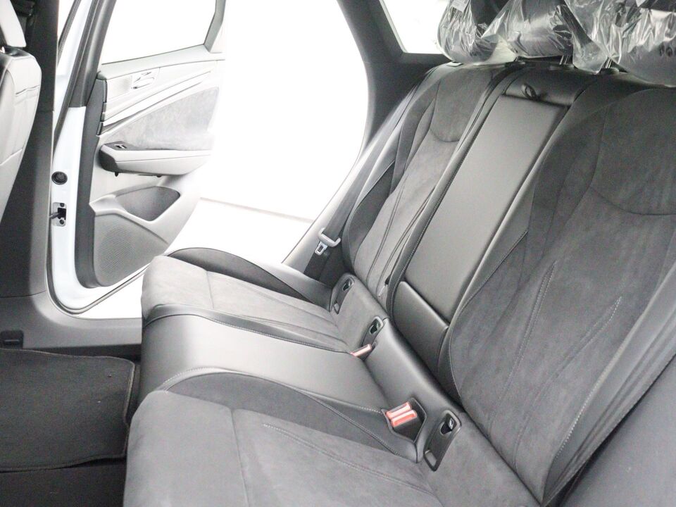 Volkswagen ID.7 Pro Business 77 kWh 210 kW / 286 pk