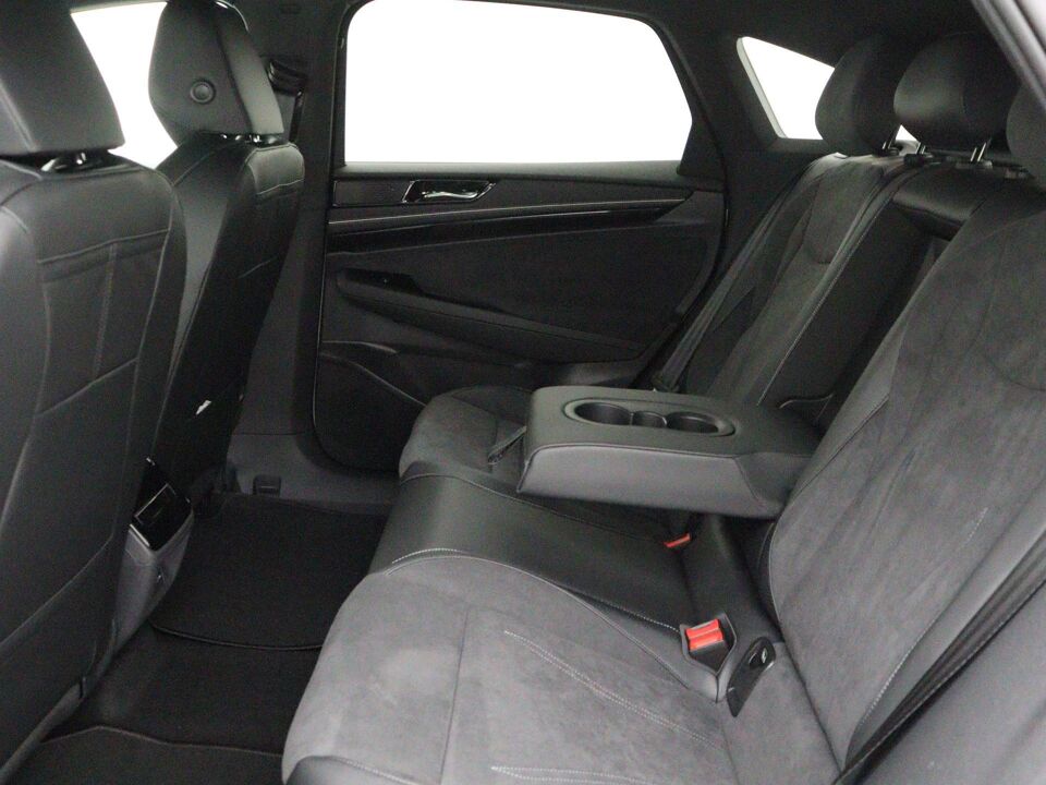 Volkswagen ID.7 Pro Business 77 kWh 210 kW / 286 pk