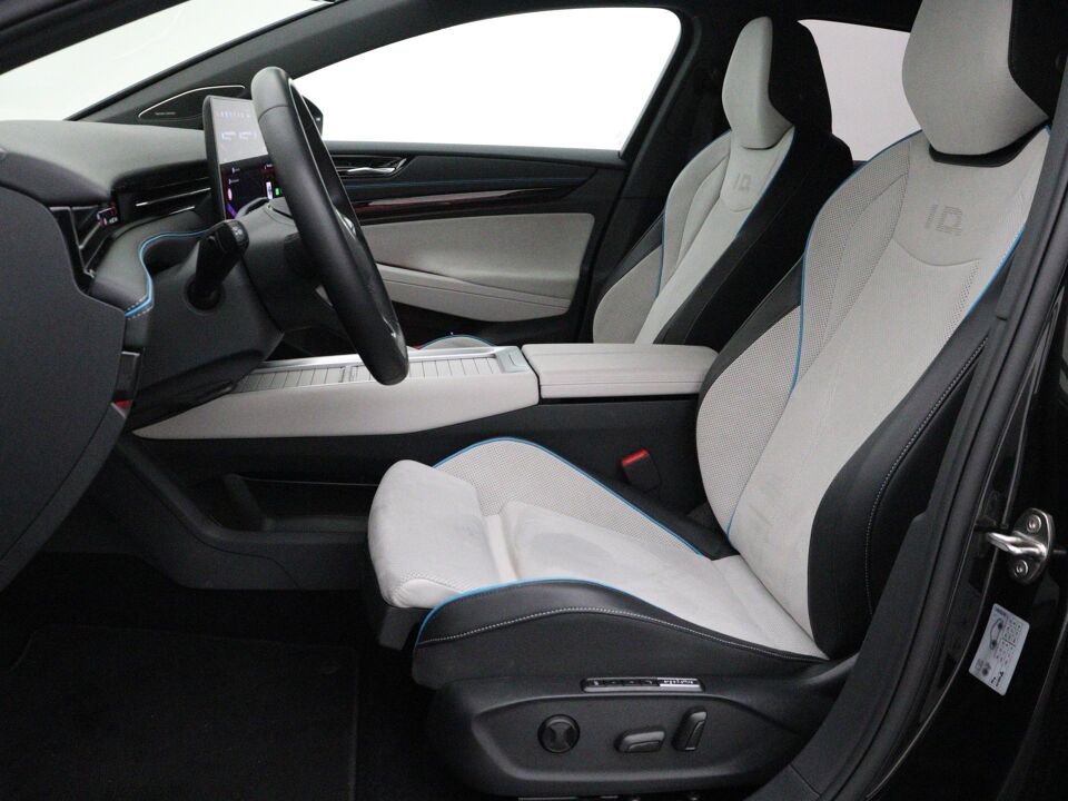 Volkswagen ID.7 Pro Business 77 kWh
