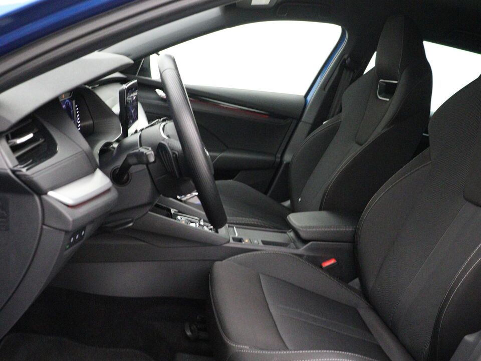 Škoda Octavia Combi 1.5 e-TSI Sport Business