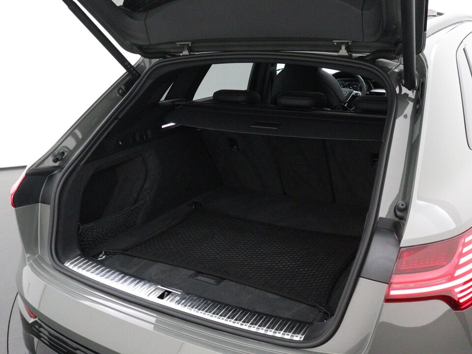 Audi Q8 e-tron 55 quattro S Edition Competition 115 kWh