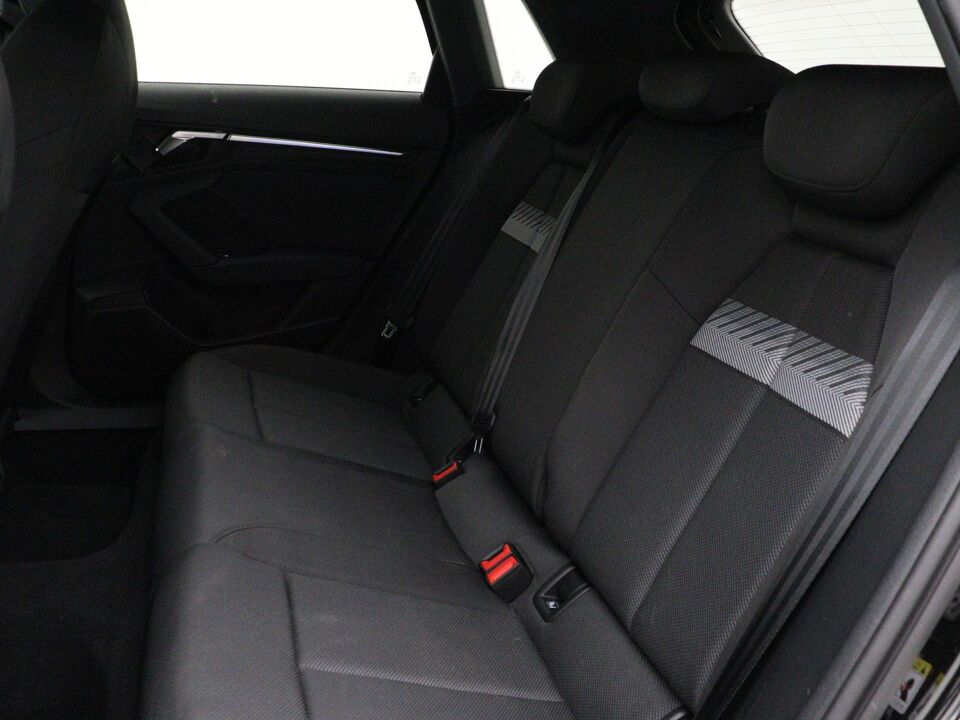 Audi A3 Sportback 30 TFSI Advanced edition