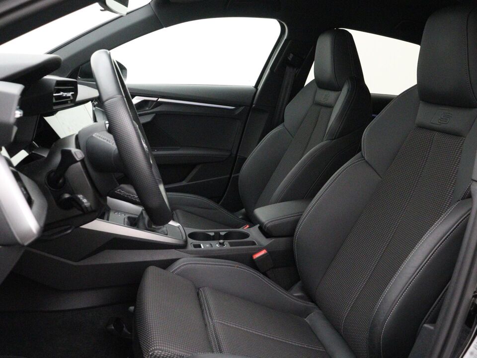 Audi A3 Sportback 30 TFSI S edition