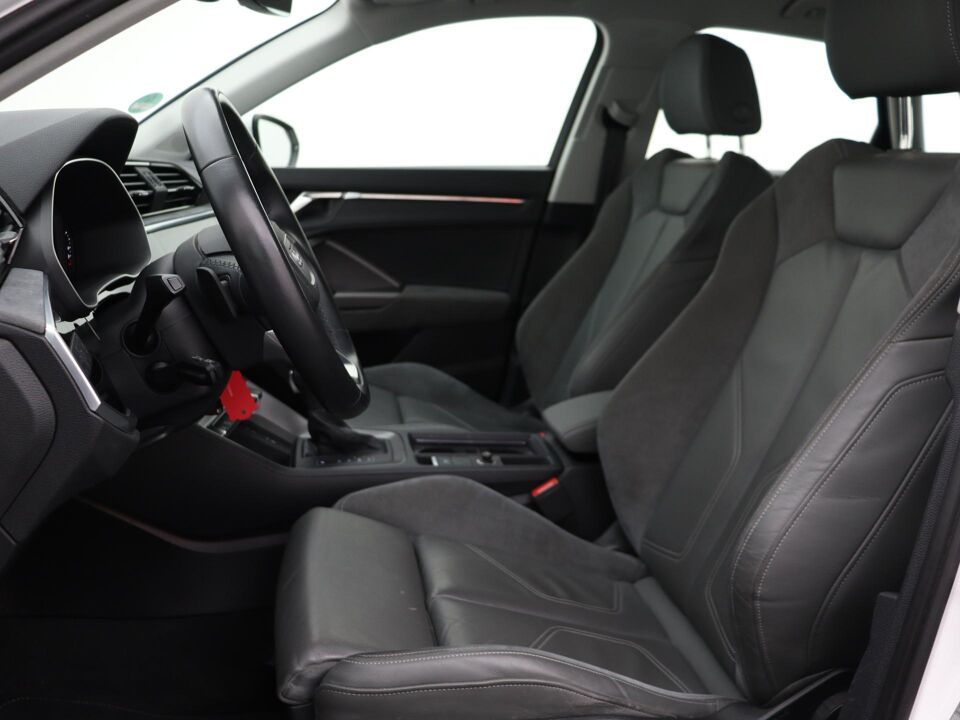 Audi Q3 45 TFSI e edition