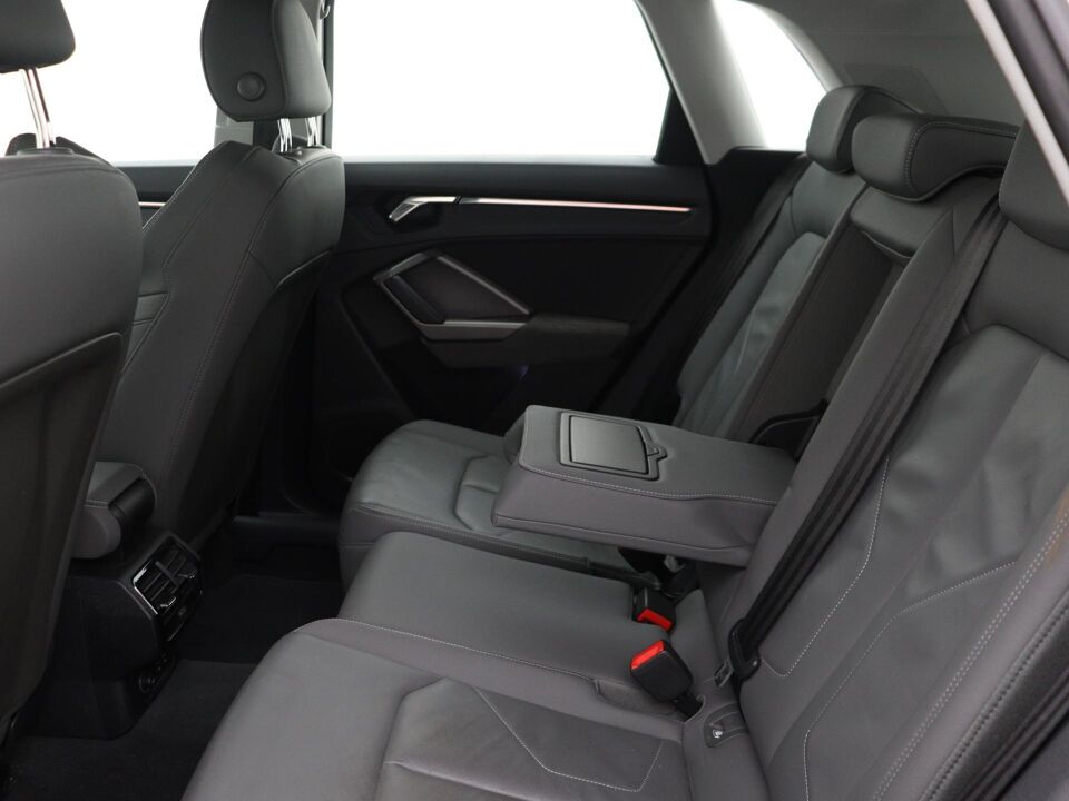 Audi Q3 45 TFSI e edition