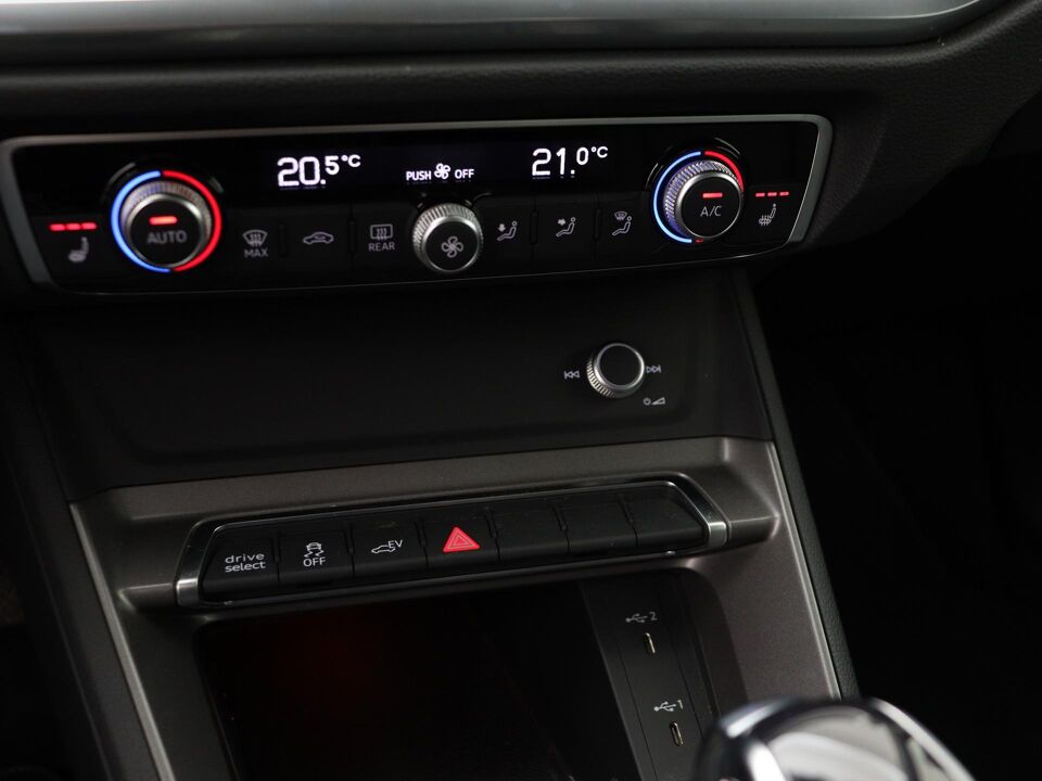 Audi Q3 45 TFSI e edition