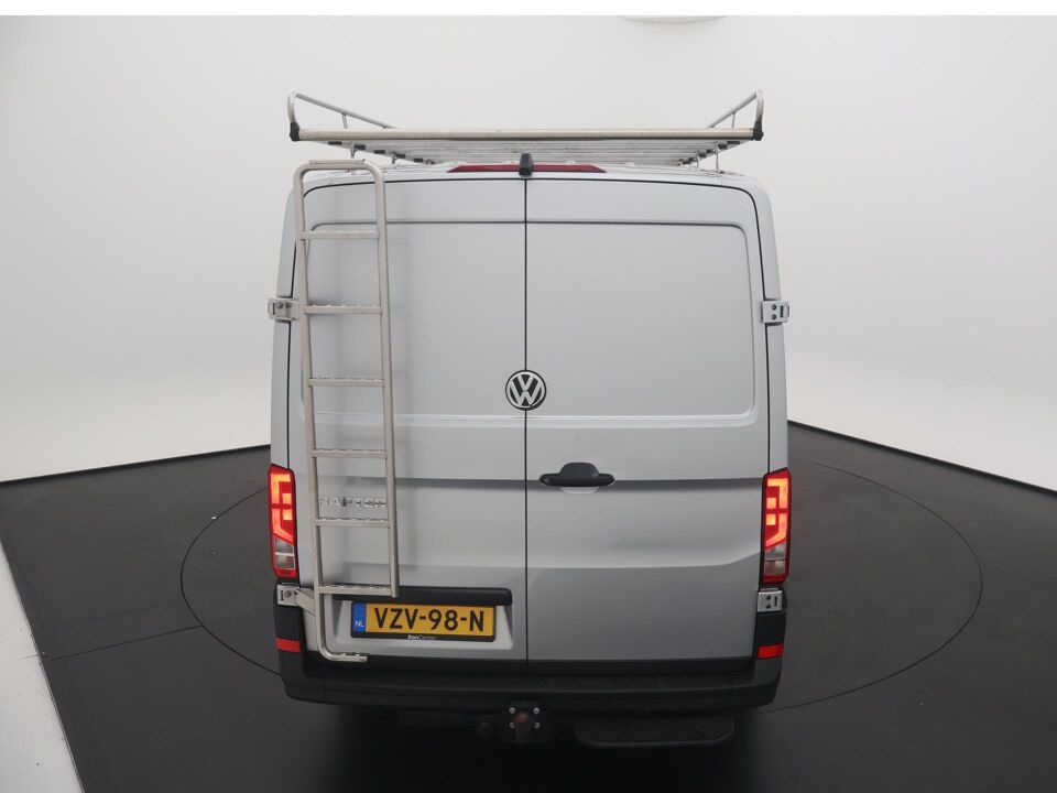 VW-Bedrijfswagens Crafter 35 2.0 TDI 140 PK Aut. L3H2 Comfortline