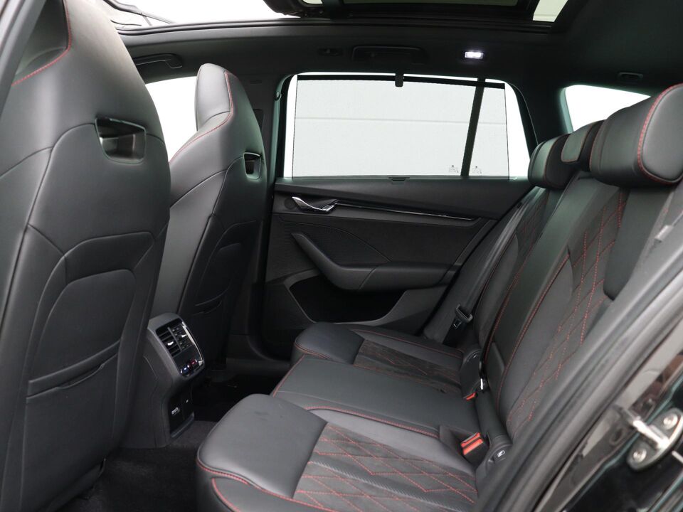 Škoda Octavia Combi 1.4 TSI 245 PK DSG RS iV PHEV Business