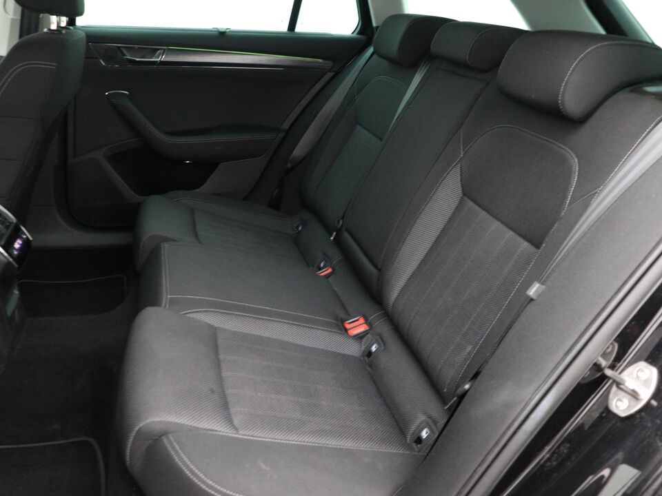 Škoda Superb Combi 1.4 TSI iV Business Edition Plus