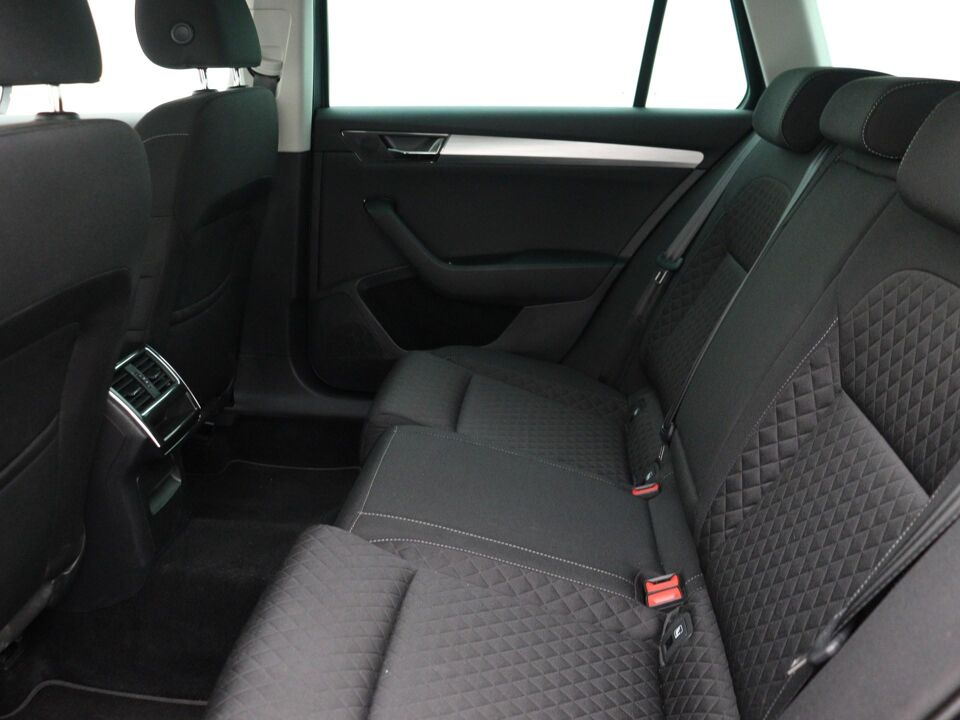 Škoda Superb Combi 1.4 TSI iV Business Edition