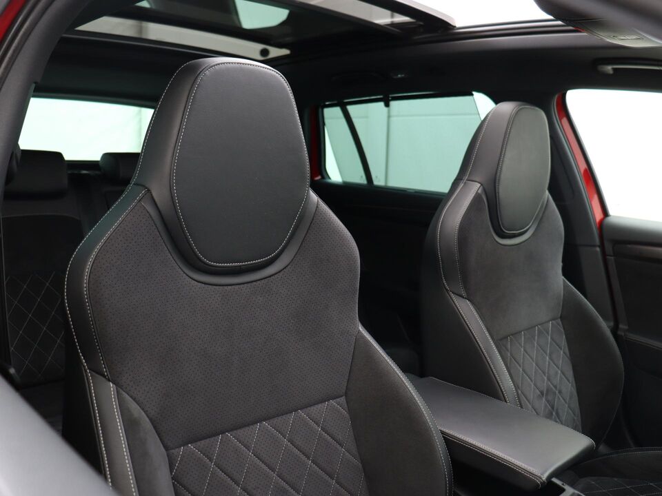 Škoda Superb Combi 1.4 TSI iV Sportline Business
