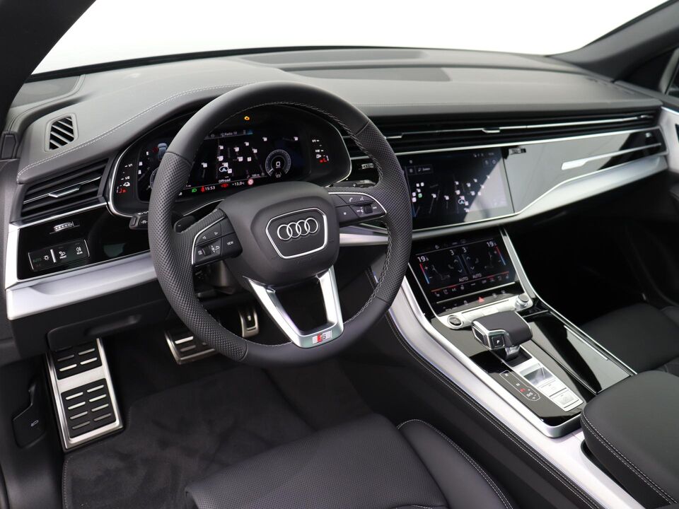 Audi Q8 Pro Line S 55 TFSI e 290 kW / 394 PK
