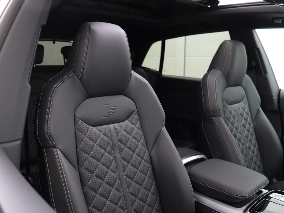 Audi Q8 Pro Line S 55 TFSI e 290 kW / 394 PK