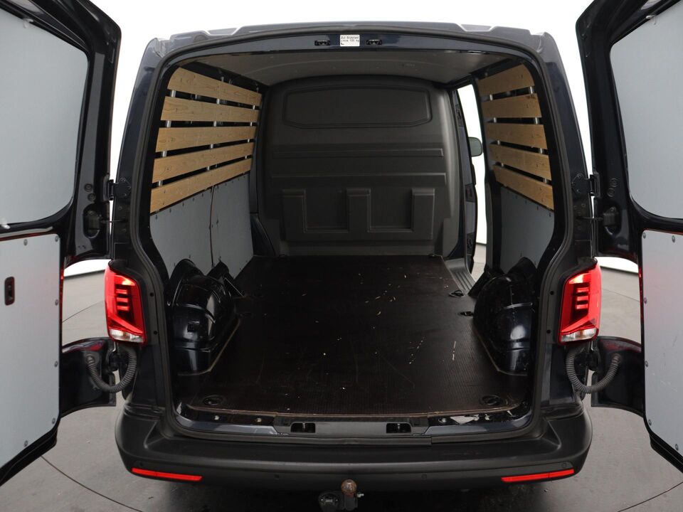 VW-Bedrijfswagens Transporter 2.0 TDI 110 PK L2H1 28 Comfortline