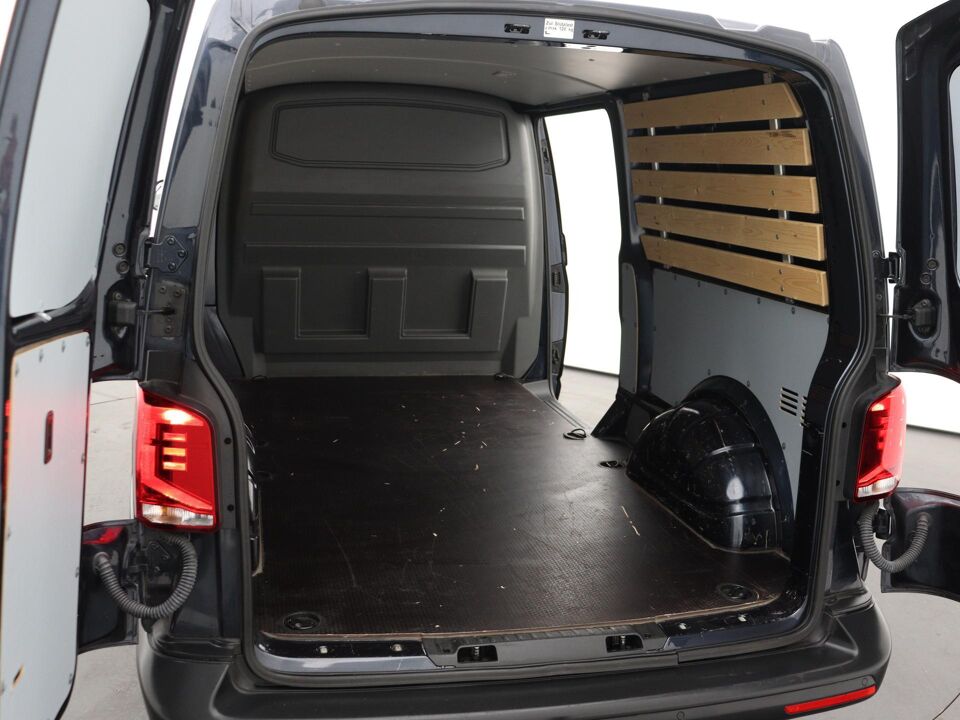 VW-Bedrijfswagens Transporter 2.0 TDI 110 PK L2H1 28 Comfortline