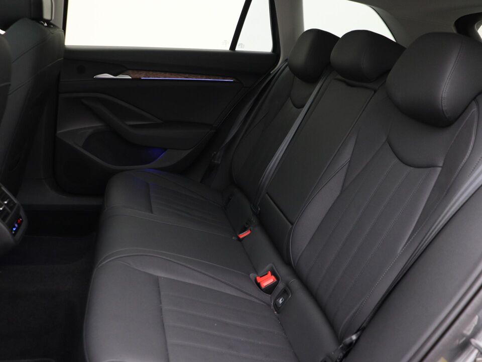 Škoda Superb Combi 1.5 TSI Laurin & Klement