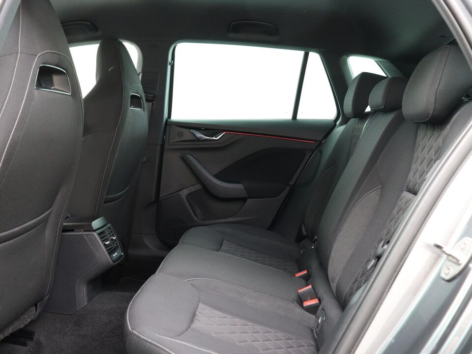 Škoda Kamiq 1.0 TSI 110 PK DSG Sport Business