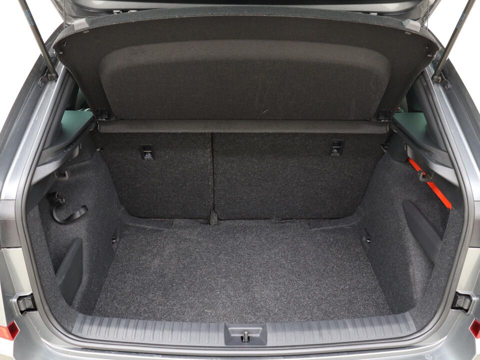 Škoda Kamiq 1.0 TSI 110 PK DSG Sport Business