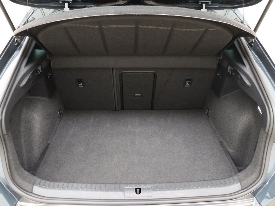 CUPRA Formentor 1.4 e-Hybrid Business