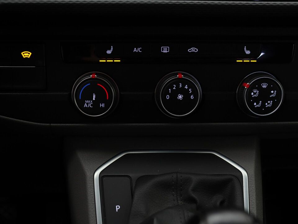 VW-Bedrijfswagens Transporter 2.0 TDI 150 PK DSG L2H1 28 Bulli