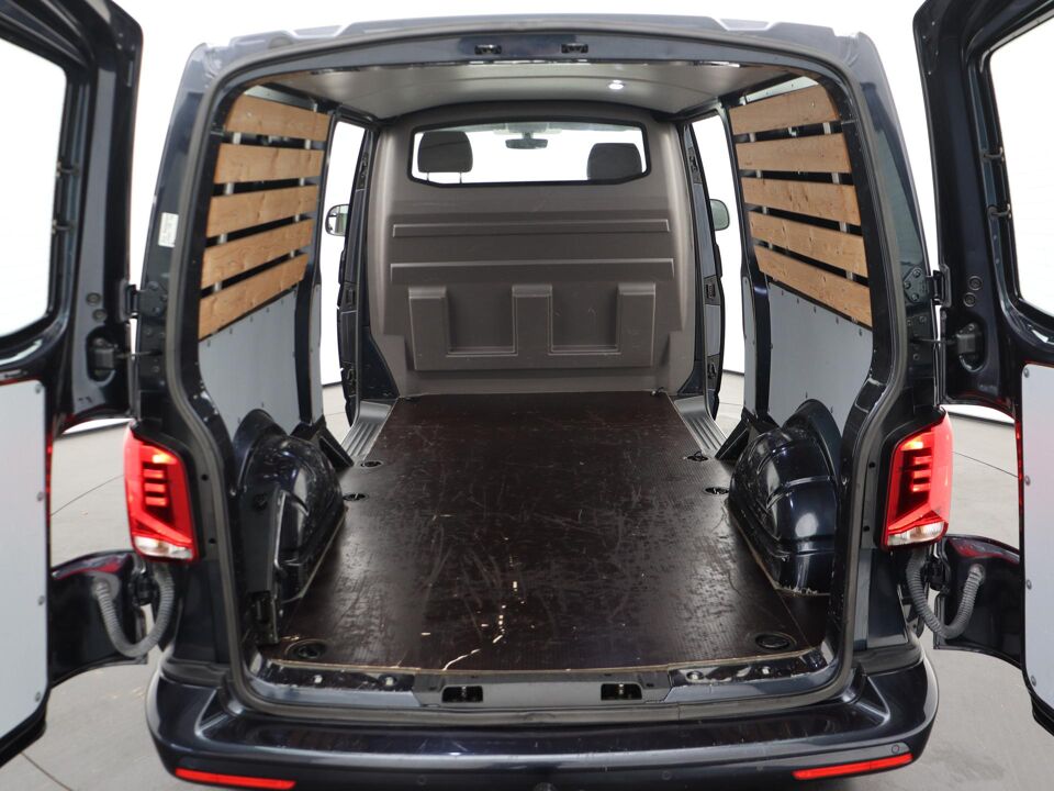 VW-Bedrijfswagens Transporter 2.0 TDI 150 PK DSG L2H1 28 Bulli