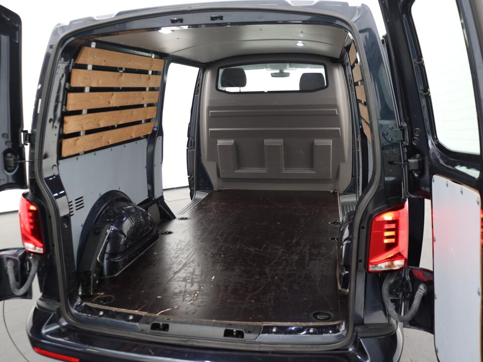 VW-Bedrijfswagens Transporter 2.0 TDI 150 PK DSG L2H1 28 Bulli