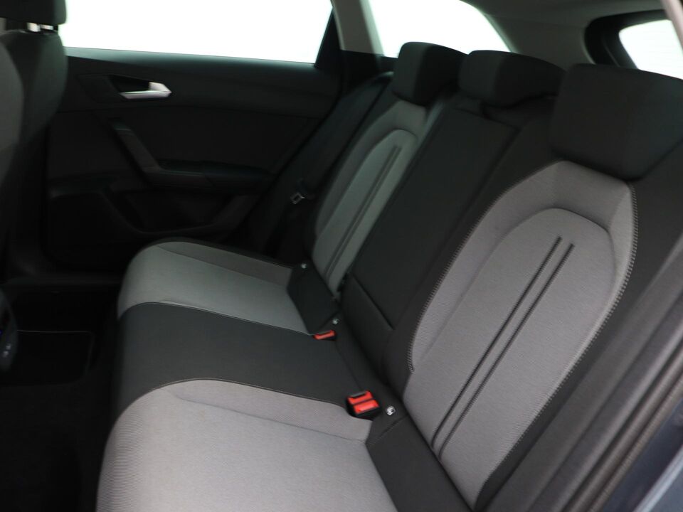 SEAT Leon Sportstourer 1.0 eTSI FR Business Intense