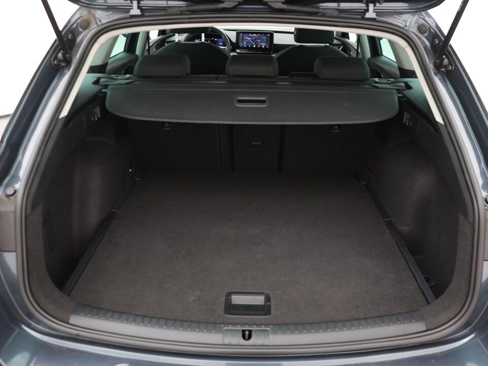 SEAT Leon Sportstourer 1.0 eTSI FR Business Intense