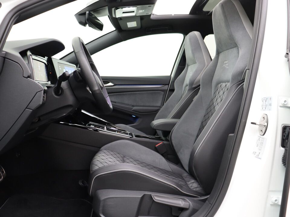 Volkswagen Golf 1.5 eTSI 150PK R-Line DSG