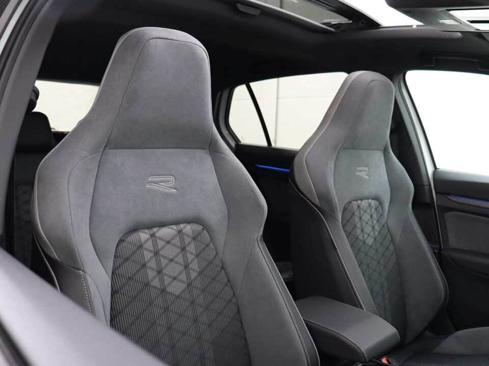 Volkswagen Golf 1.5 eTSI 150PK R-Line DSG