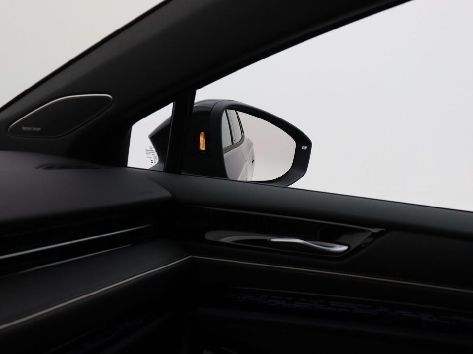 Volkswagen ID.7 Tourer Pro Business 77 kWh 210 kW / 286 pk