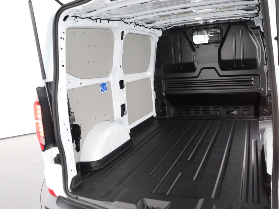 VW-Bedrijfswagens Transporter 2.0 TDI 110 PK L1H1 Life