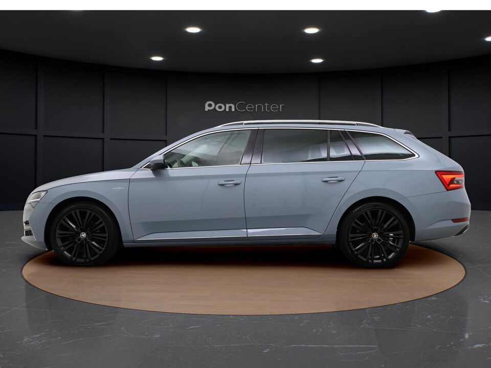 Škoda Superb Combi 1.4 TSI iV Laurin & Klement