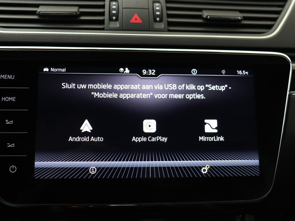 Škoda Superb Combi 1.4 TSI iV Laurin & Klement