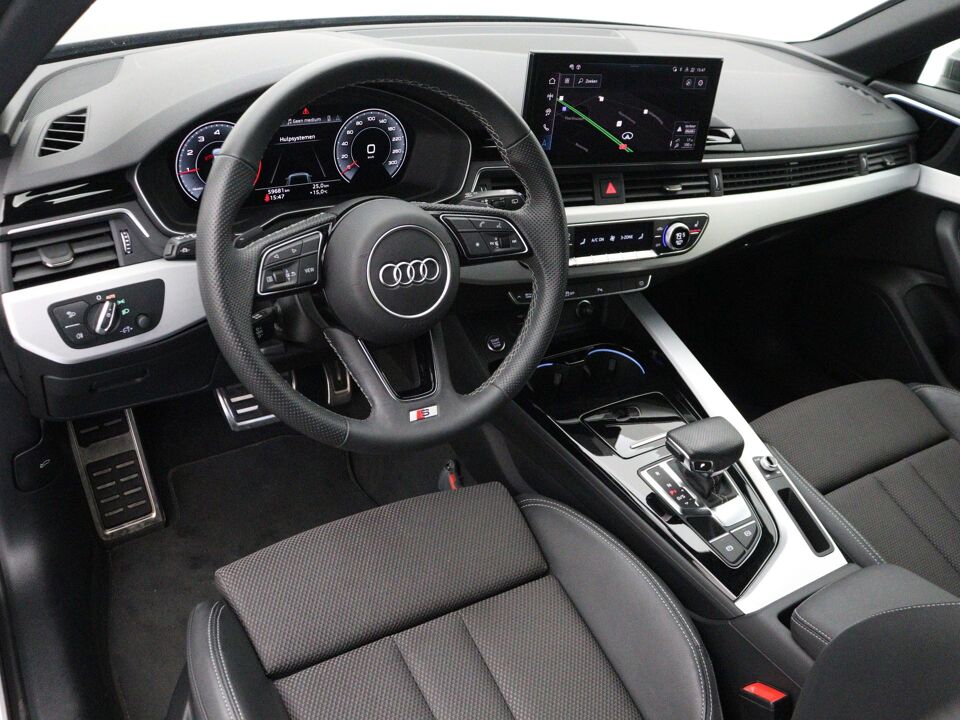 Audi A4 Avant 35 TFSI S edition Competition