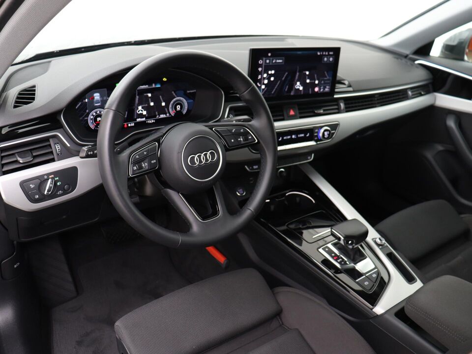 Audi A4 Limousine 35 TFSI 150 PK Business Edition
