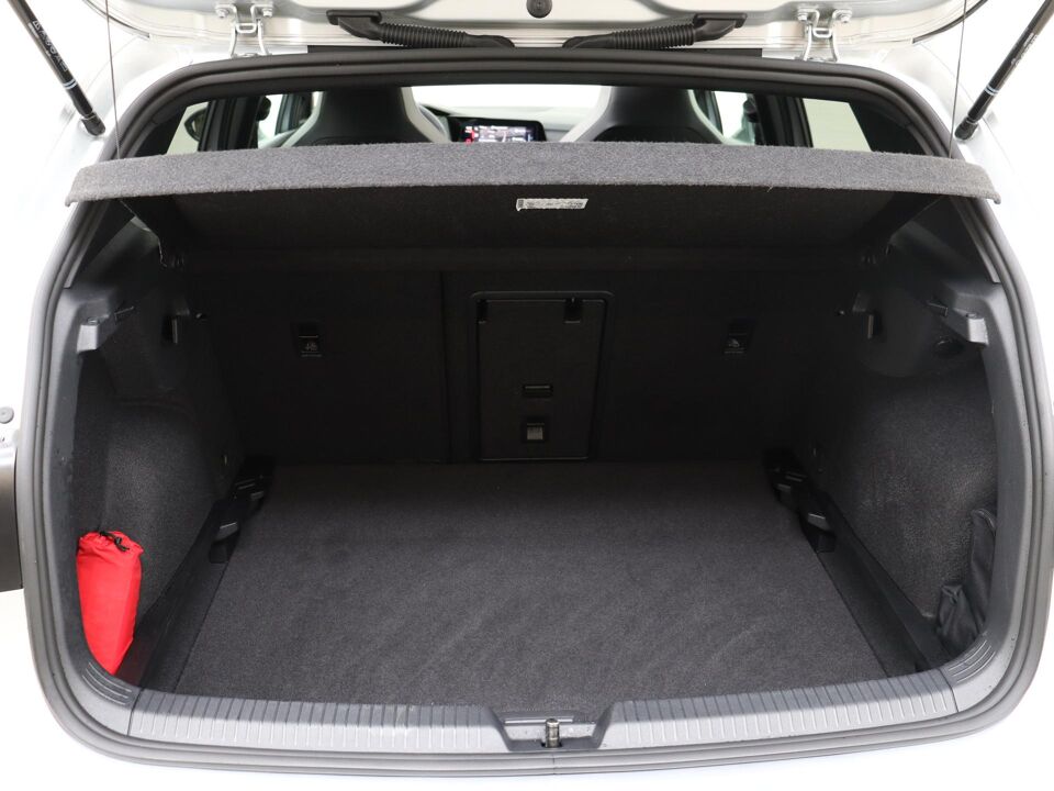 Volkswagen Golf 1.5 eTSI 150 PK DSG R-Line
