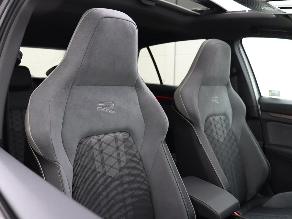 Volkswagen Golf 1.5 eTSI 150 PK DSG R-Line