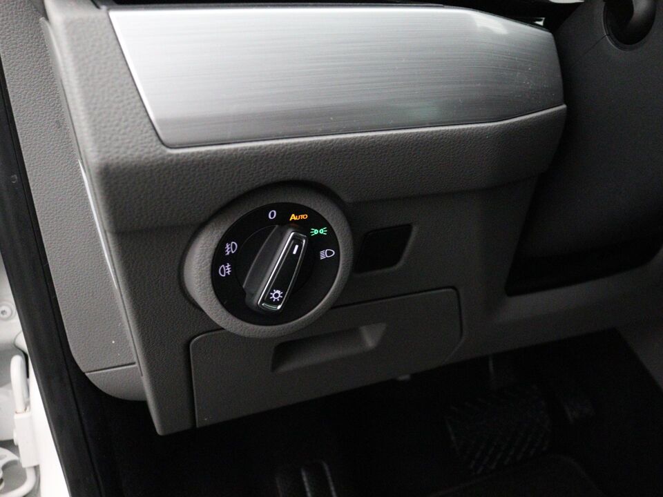 VW-Bedrijfswagens Transporter 2.0 TDI 150 PK DSG L2H1 30 DC Bulli