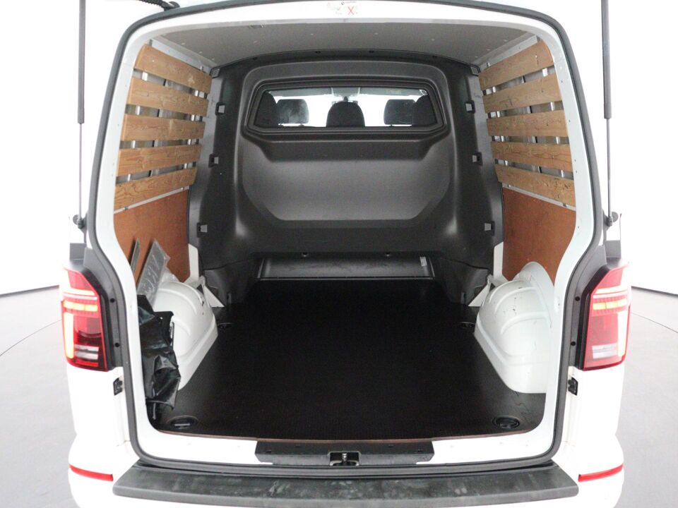 VW-Bedrijfswagens Transporter 2.0 TDI 150 PK DSG L2H1 30 DC Bulli