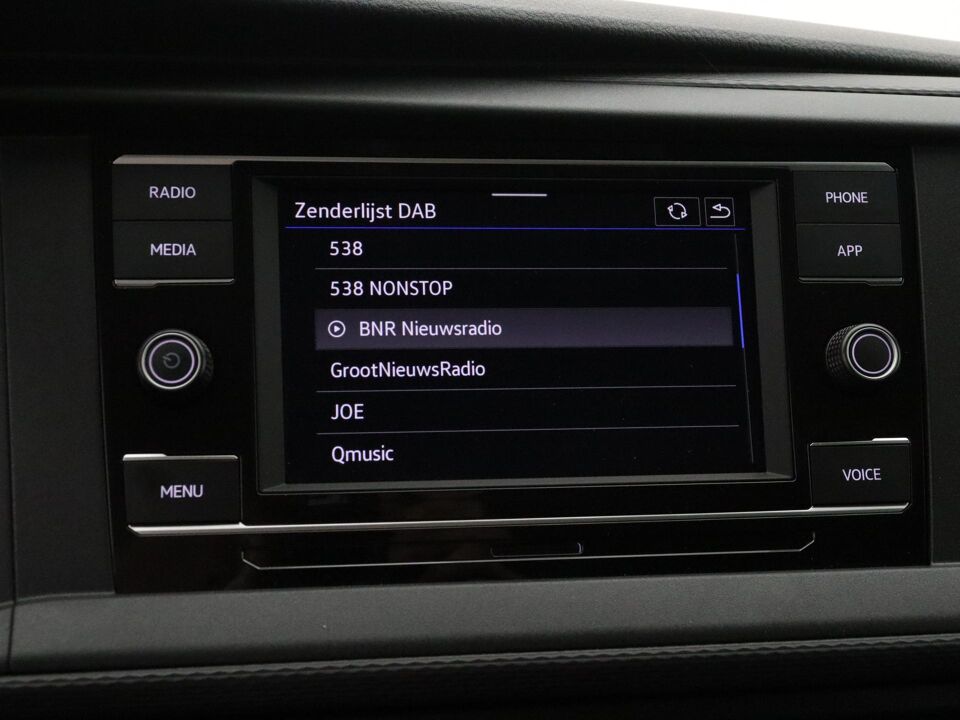 VW-Bedrijfswagens Transporter 2.0 TDI 150 PK DSG L2H1 32 DC Caravelle