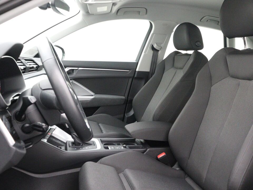 Audi Q3 45 TFSI e edition
