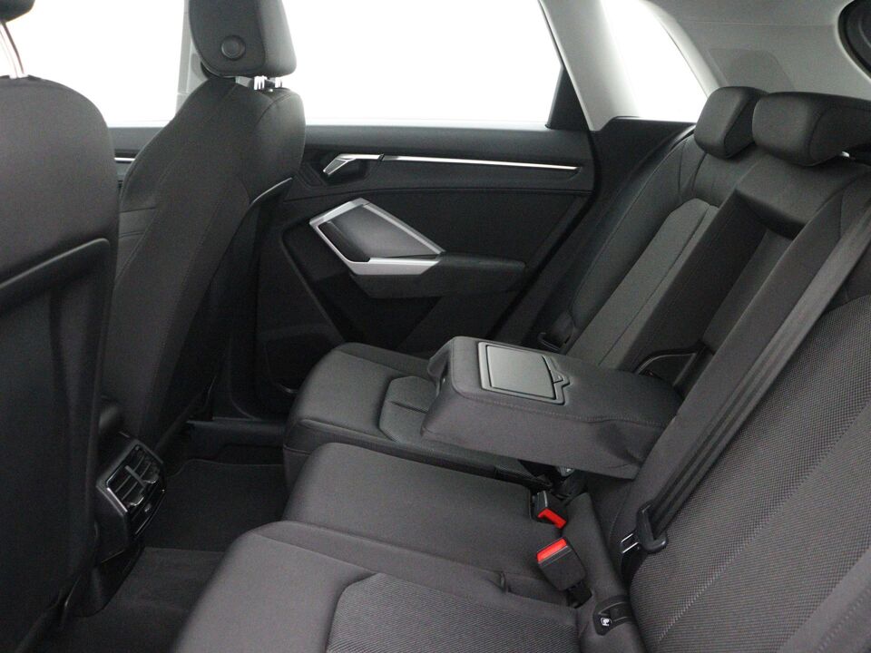 Audi Q3 45 TFSI e edition