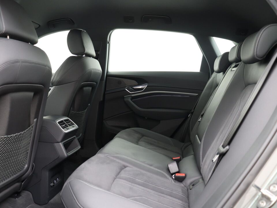 Audi Q8 e-tron 50 Quattro Advanced Edition 95 kWh