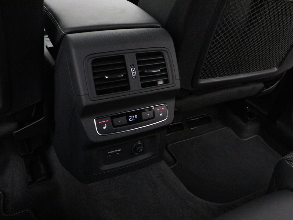 Audi Q5 50 TFSI e 299PK S-line