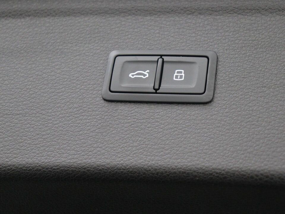 Audi Q5 50 TFSI e 299PK S-line