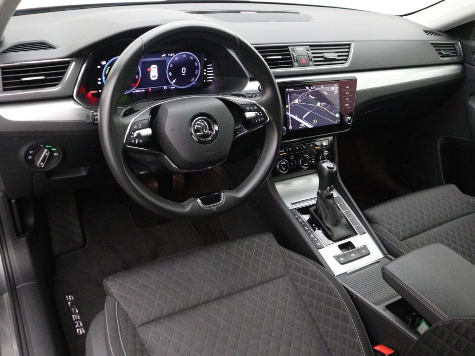 Škoda Superb Combi 1.4 TSI iV Ambition