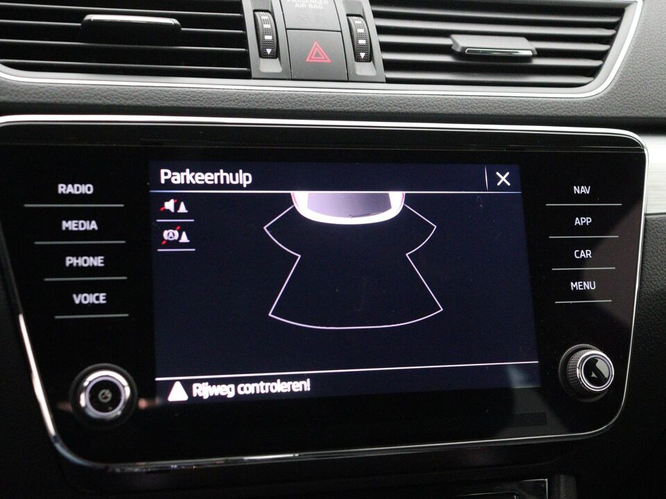 Škoda Superb Combi 1.4 TSI iV Ambition