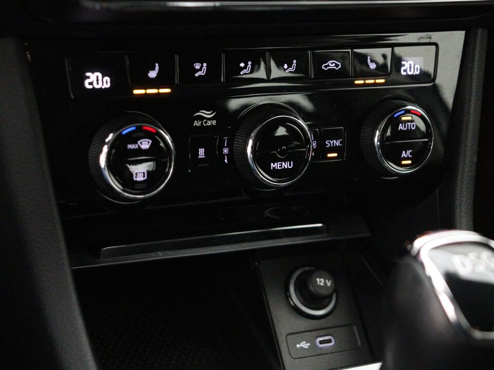 Škoda Superb Combi 1.4 TSI iV Ambition