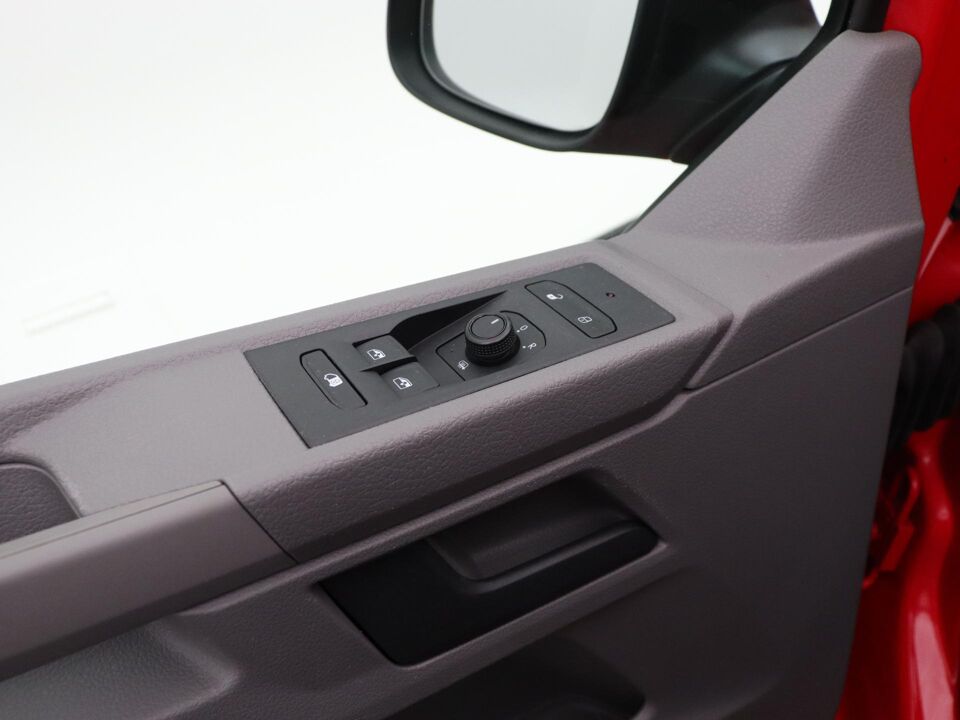 VW-Bedrijfswagens Transporter 2.0 TDI 150 PK DSG L1H1 30 Comfortline